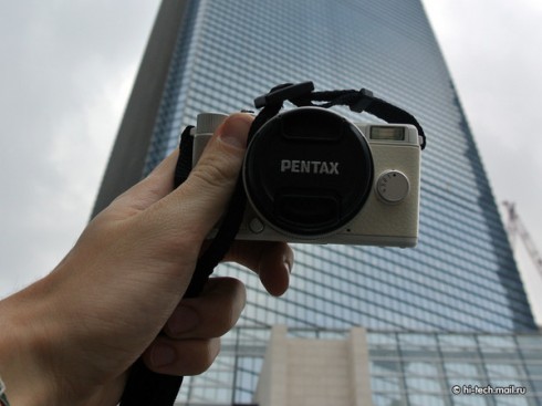  Pentax Q:   