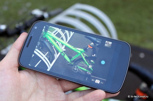   Samsung Galaxy Nexus  Android 4:  