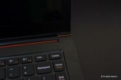  Lenovo IdeaPad U300s: ,  MacBook Air