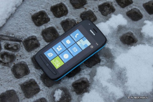   Nokia Lumia 710:  Windows Phone