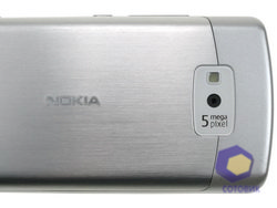  Nokia 700
