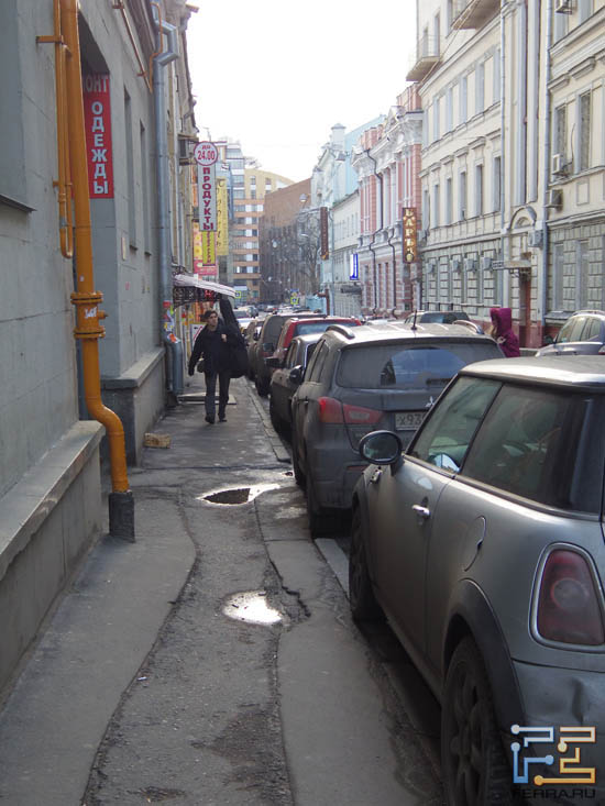 ISO 250, 47 , F/2,2 1/200 c