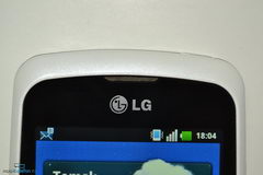 LG Optimus One (P500):    Android