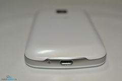  LG Optimus One (P500):    Android