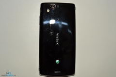  Sony Ericsson Xperia Arc S:  