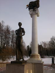  Sony Ericsson Xperia Pro:    Android