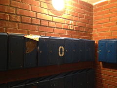  Sony Ericsson Xperia Pro:    Android