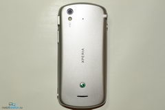  Sony Ericsson Xperia Pro:    Android
