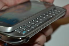  Sony Ericsson Xperia Pro:    Android