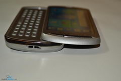  Sony Ericsson Xperia Pro:    Android
