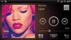  Sony Ericsson Xperia Pro:    Android