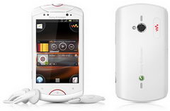  Sony Ericsson Xperia Pro:    Android