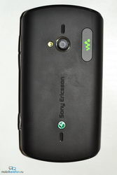  Sony Ericsson Xperia Pro:    Android
