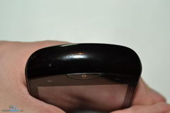  Sony Ericsson Xperia Pro:    Android