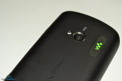  Sony Ericsson Xperia Pro:    Android