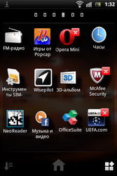  Sony Ericsson Xperia Pro:    Android