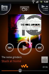  Sony Ericsson Xperia Pro:    Android