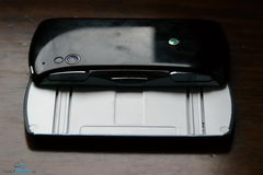  Sony Ericsson Xperia Play:    