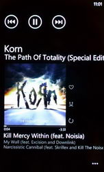  Nokia Lumia 800:   Windows Phone 