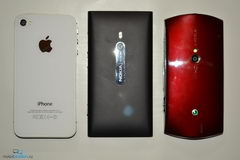  Nokia Lumia 800:   Windows Phone 