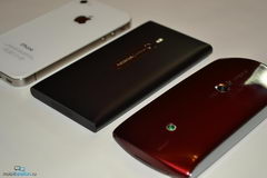  Nokia Lumia 800:   Windows Phone 