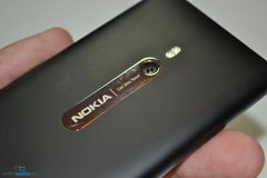  Nokia Lumia 800:   Windows Phone 