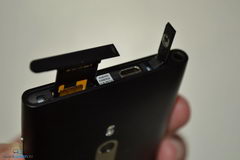  Nokia Lumia 800:   Windows Phone 