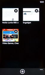  Nokia Lumia 800:   Windows Phone 