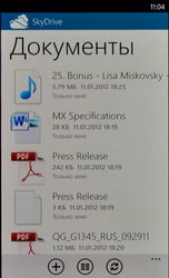  Nokia Lumia 800:   Windows Phone 