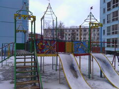  Gigabyte GSmart G1345:  SIM-  Android 2.3