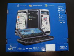  Nokia E7:    Symbian