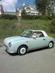  Nokia E7:    Symbian