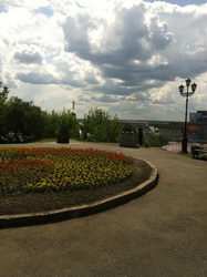  Nokia E7:    Symbian