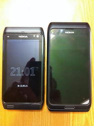  Nokia E7:    Symbian