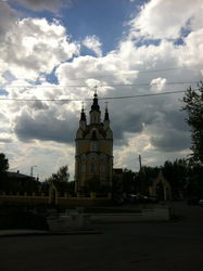  Nokia E7:    Symbian