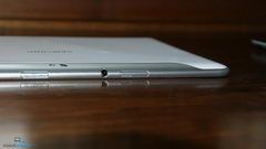  Samsung Galaxy Tab 10.1:   iPad