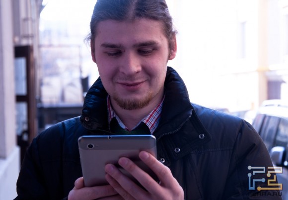 Samsung Galaxy Tab 7.7    2