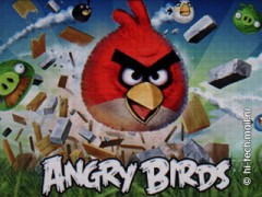  Nokia Asha 303:    QWERTY-