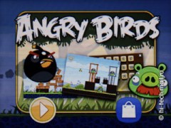  Nokia Asha 303:    QWERTY-