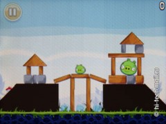  Nokia Asha 303:    QWERTY-