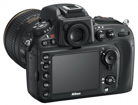 Nikon D800   24-120 f/3.5-5.6,  