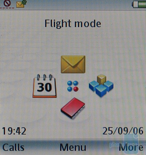 Sony Ericsson P990i -     