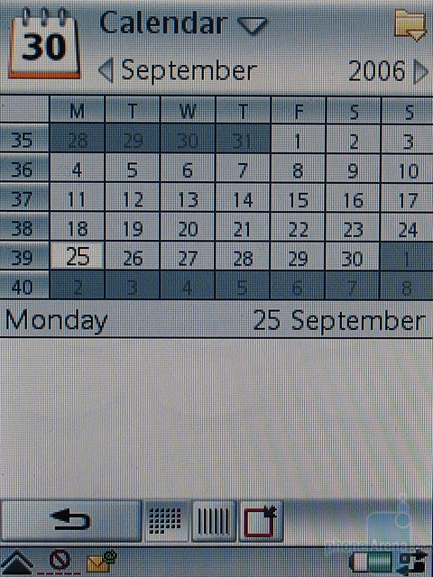 Sony Ericsson P990i - 