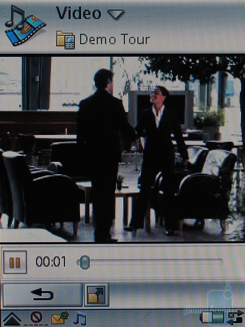 Sony Ericsson P990i -  