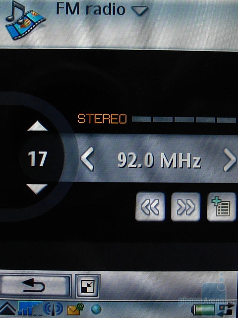 Sony Ericsson P990i - FM  