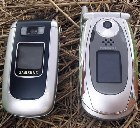  ,   ( ): Samsung D730  Panasonic X700
