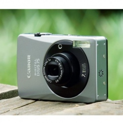 Canon Digital IXUS 75 -  8