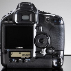 Canon EOS-1D Mark III  -  1