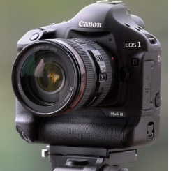 Canon EOS-1D Mark III  -  8