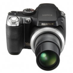 Fujifilm FinePix S8100 -  3